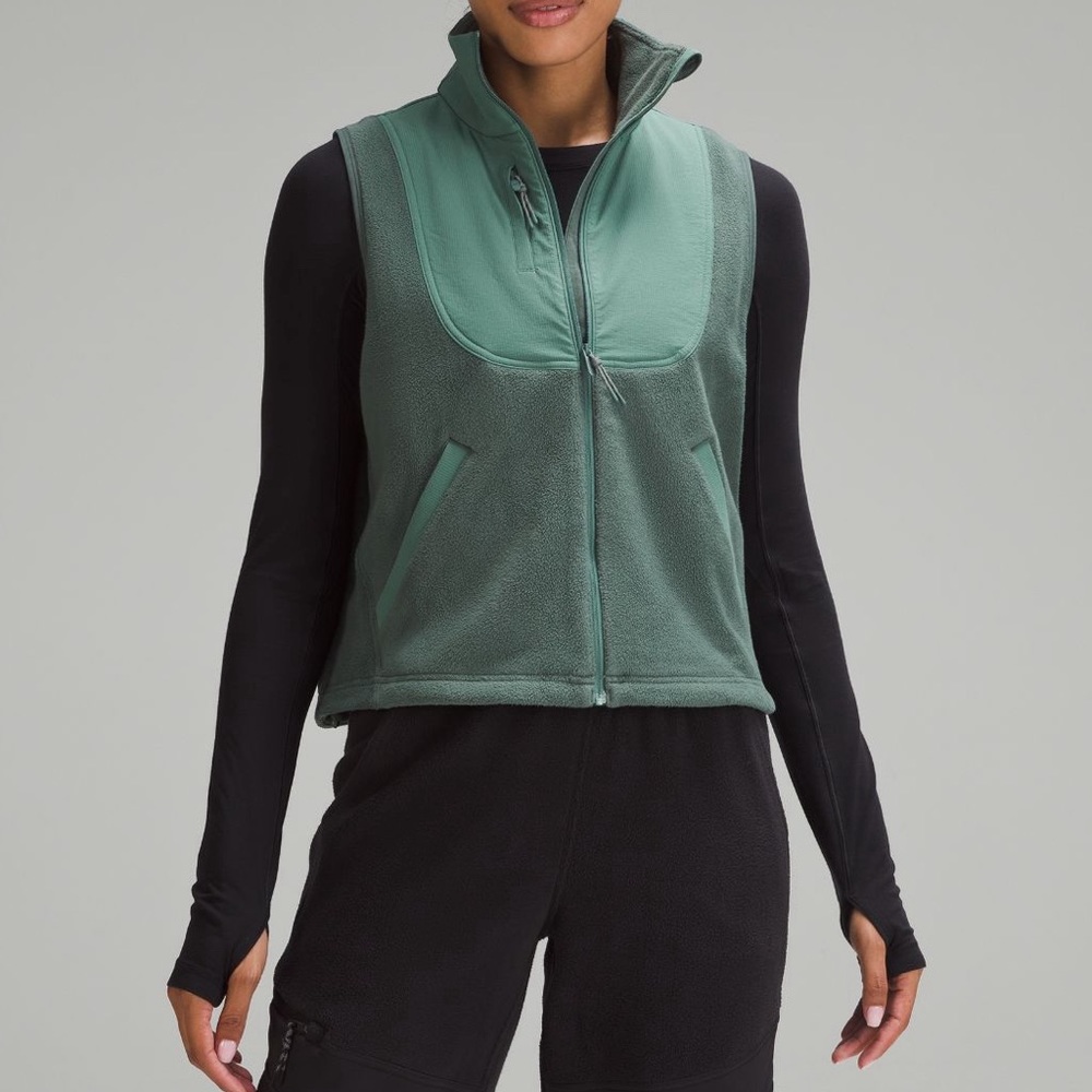 Lululemon Fleece Vest (Size 6)